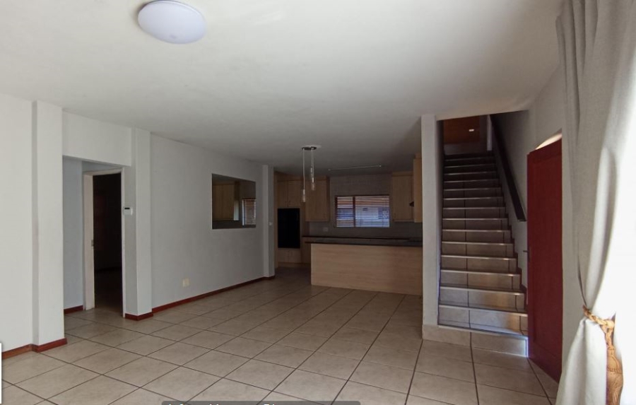 5 Bedroom Property for Sale in Eden Glen Gauteng