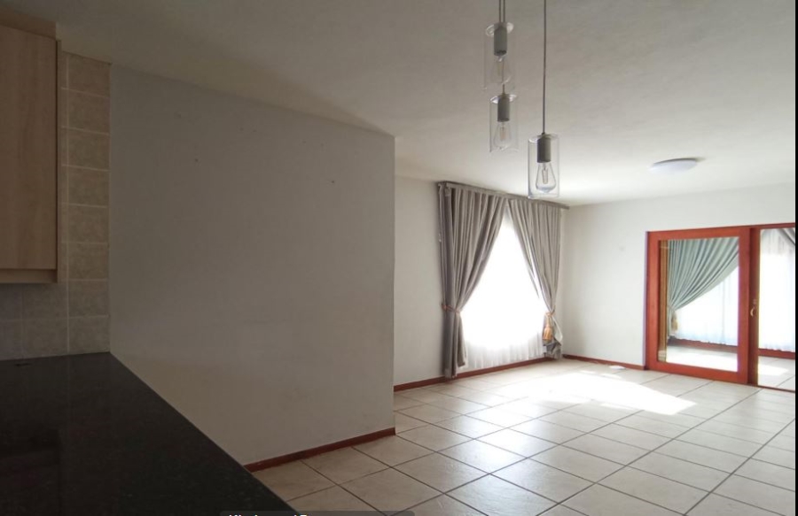 5 Bedroom Property for Sale in Eden Glen Gauteng