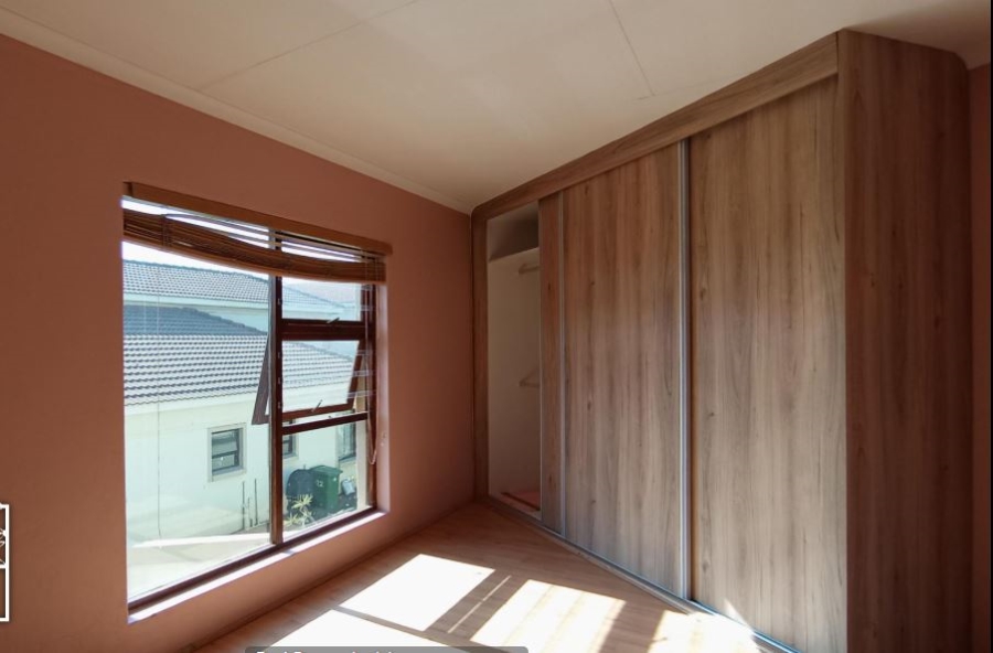 5 Bedroom Property for Sale in Eden Glen Gauteng