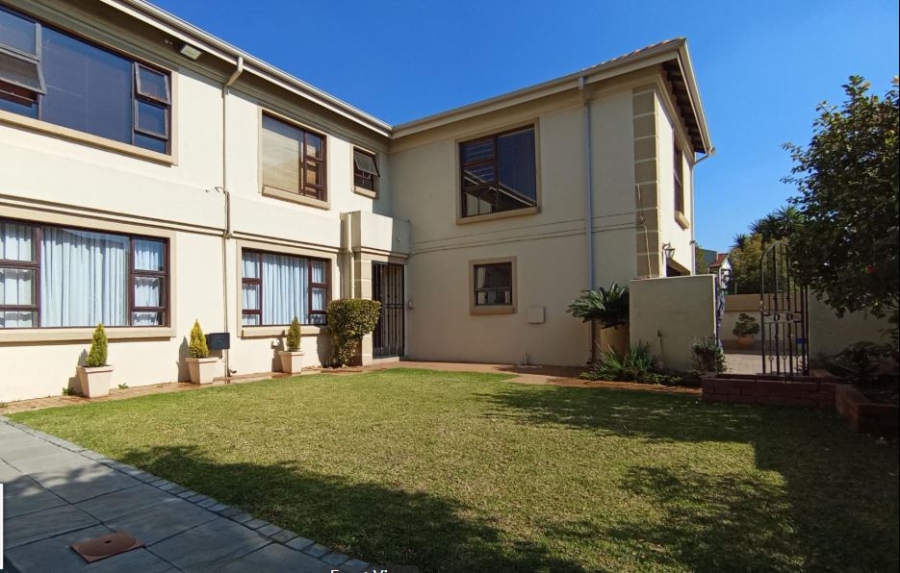5 Bedroom Property for Sale in Eden Glen Gauteng