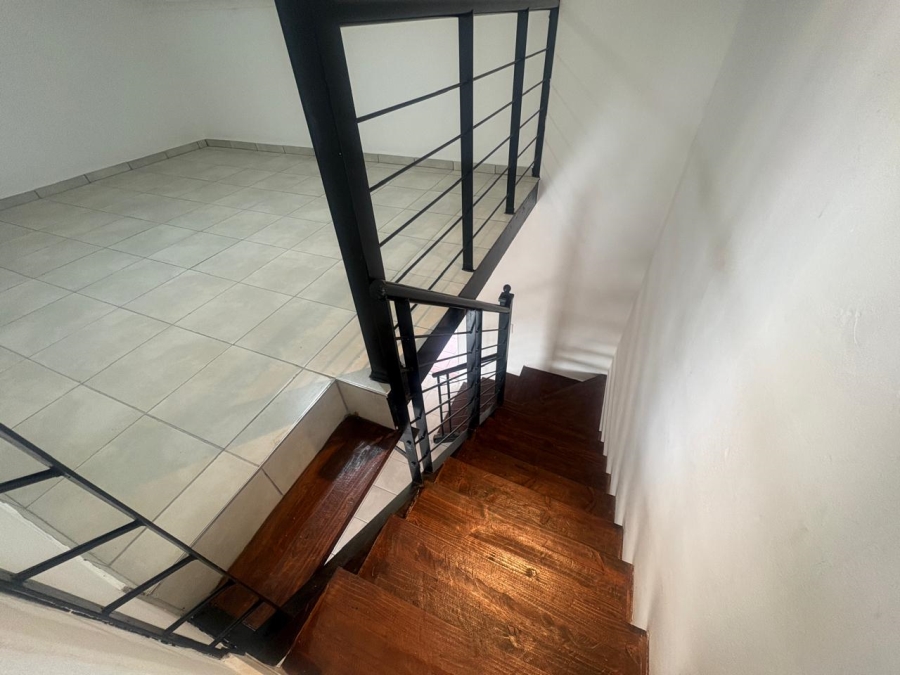 2 Bedroom Property for Sale in Wilgeheuwel Gauteng