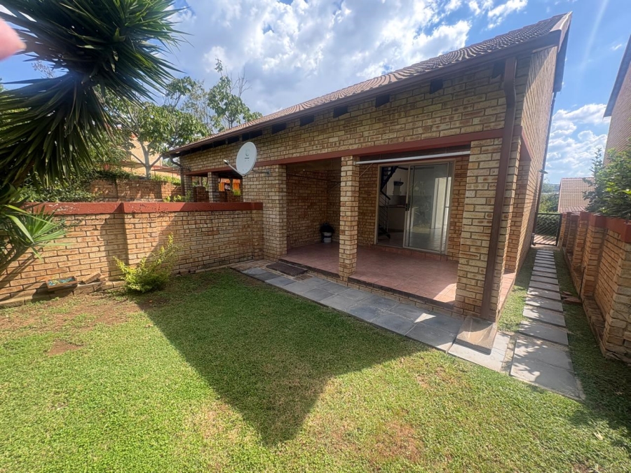 2 Bedroom Property for Sale in Wilgeheuwel Gauteng