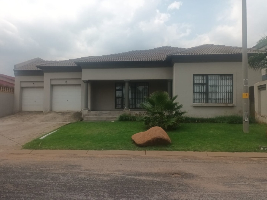 3 Bedroom Property for Sale in Spruit View Gauteng