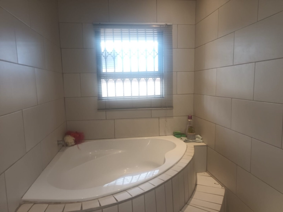 3 Bedroom Property for Sale in Spruit View Gauteng