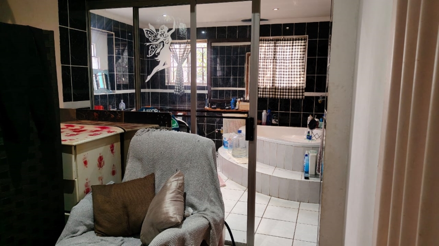 4 Bedroom Property for Sale in The Hill Gauteng