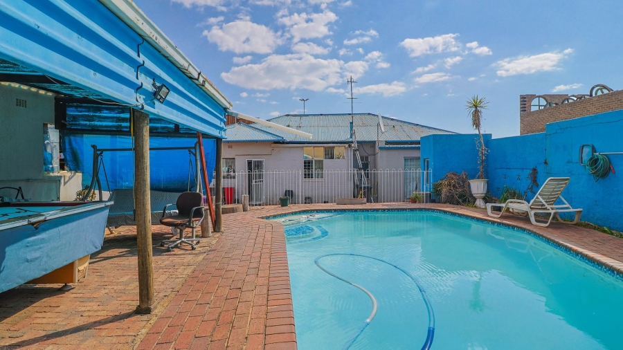 4 Bedroom Property for Sale in The Hill Gauteng