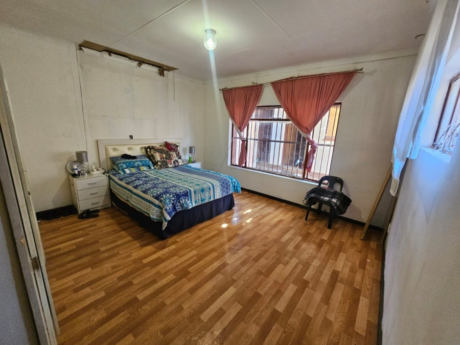 4 Bedroom Property for Sale in Laudium Gauteng