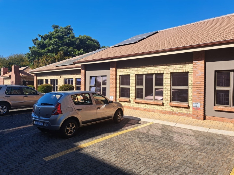 1 Bedroom Property for Sale in Montana Tuine Gauteng