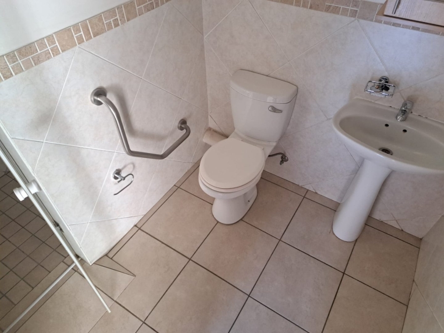 1 Bedroom Property for Sale in Montana Tuine Gauteng
