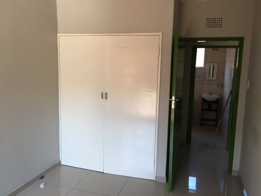 1 Bedroom Property for Sale in Jeppestown Gauteng
