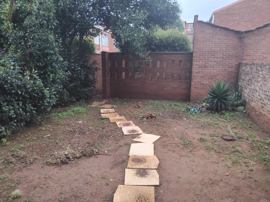 1 Bedroom Property for Sale in Jeppestown Gauteng