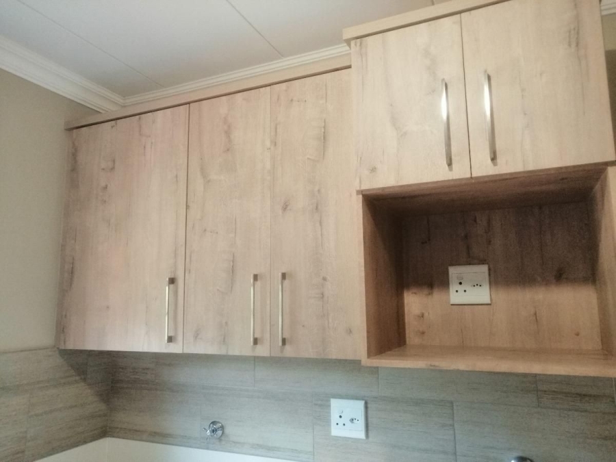 2 Bedroom Property for Sale in Annlin Gauteng