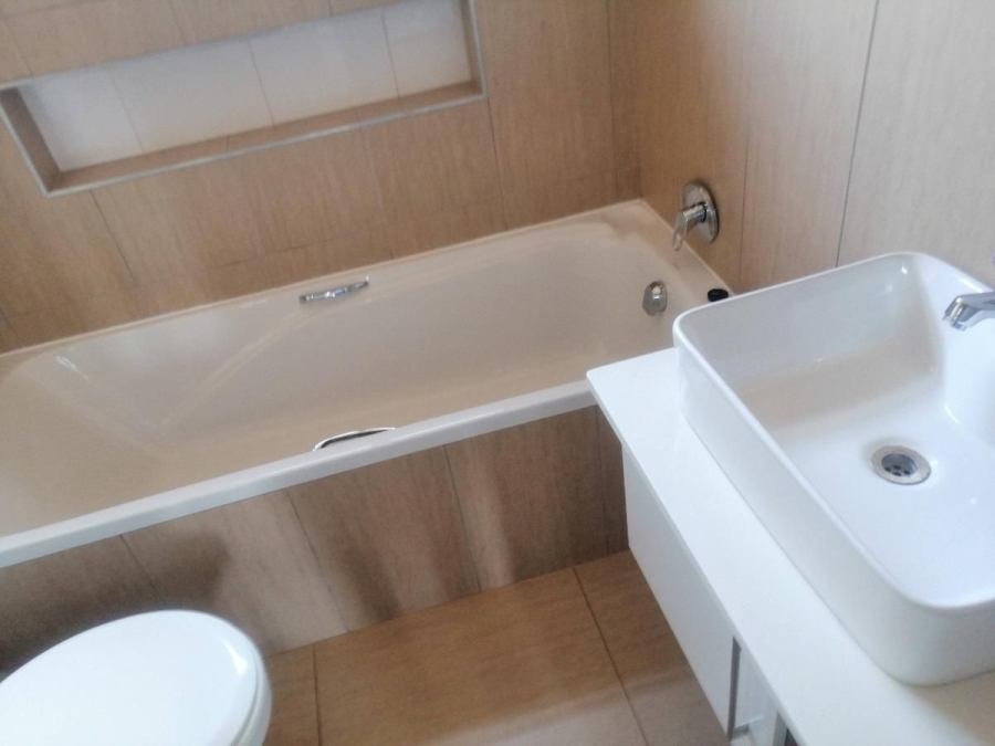 2 Bedroom Property for Sale in Annlin Gauteng