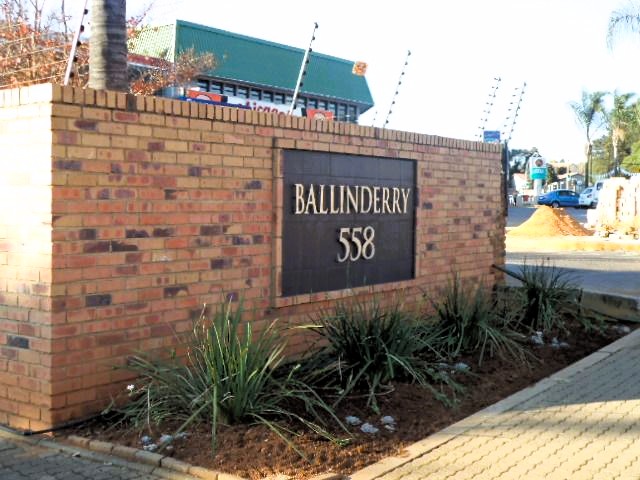 To Let 2 Bedroom Property for Rent in Garsfontein Gauteng