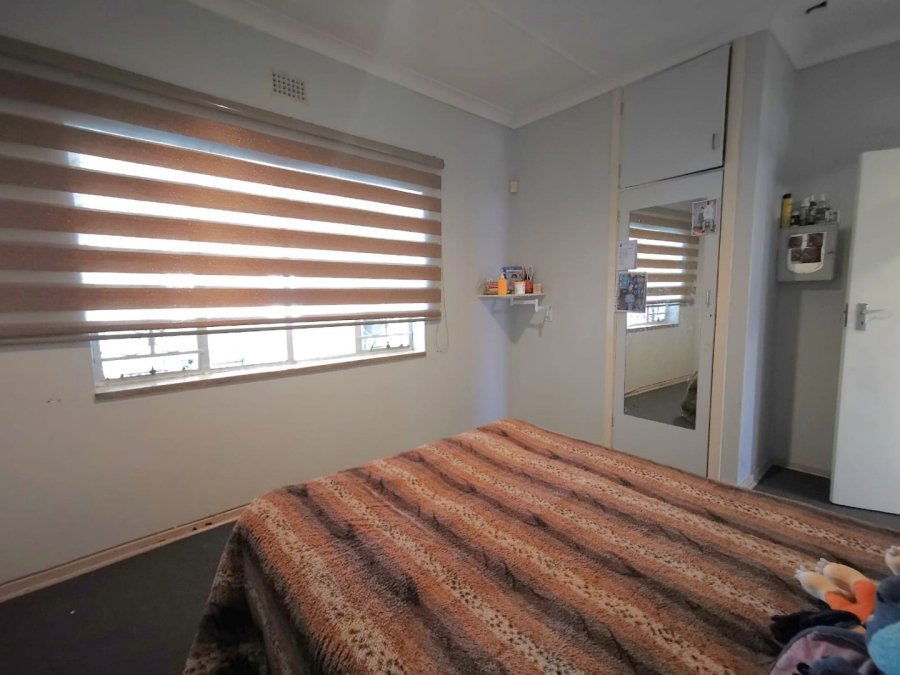 4 Bedroom Property for Sale in Mondeor Gauteng