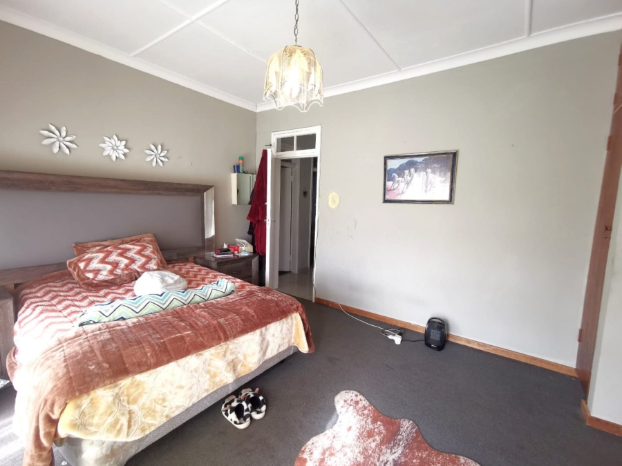 4 Bedroom Property for Sale in Mondeor Gauteng
