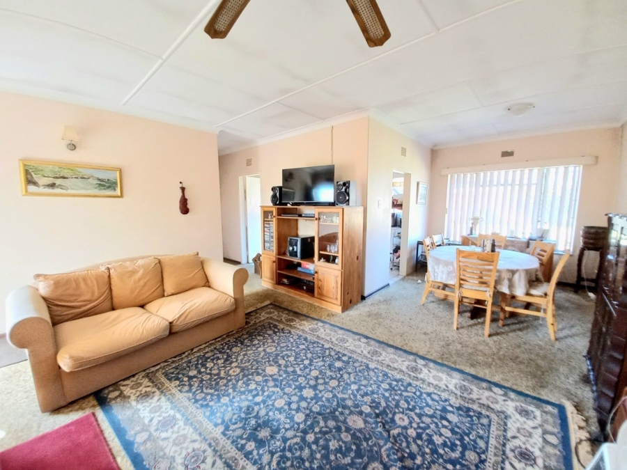 3 Bedroom Property for Sale in Edenvale Central Gauteng