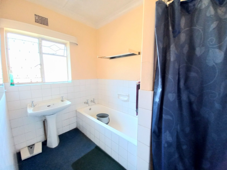 3 Bedroom Property for Sale in Edenvale Central Gauteng