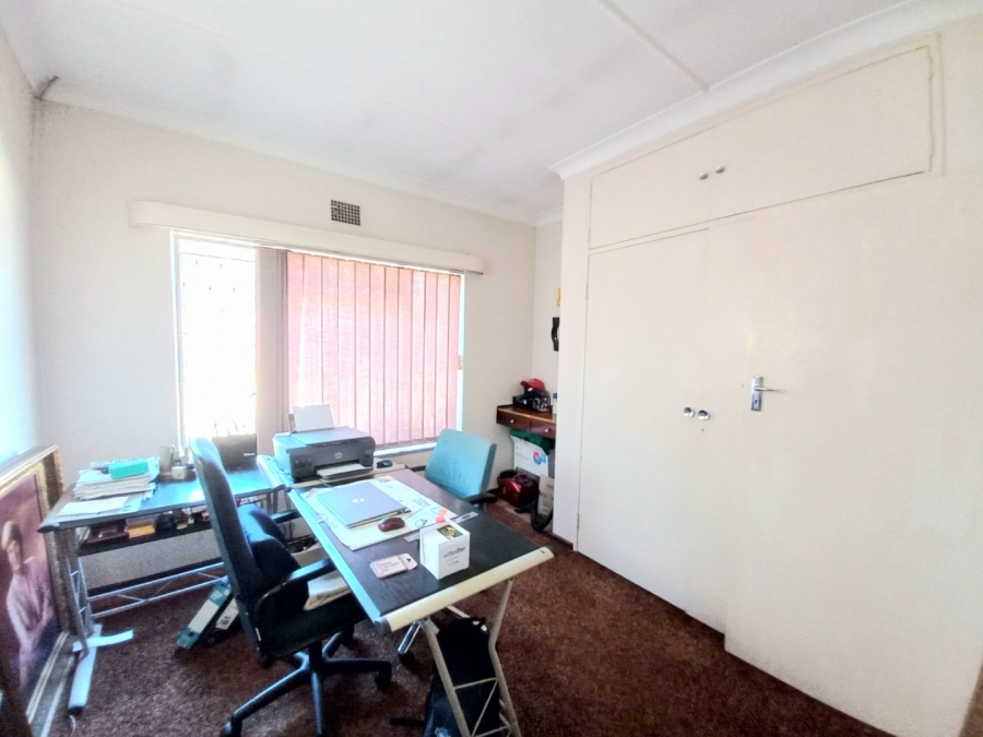 3 Bedroom Property for Sale in Edenvale Central Gauteng