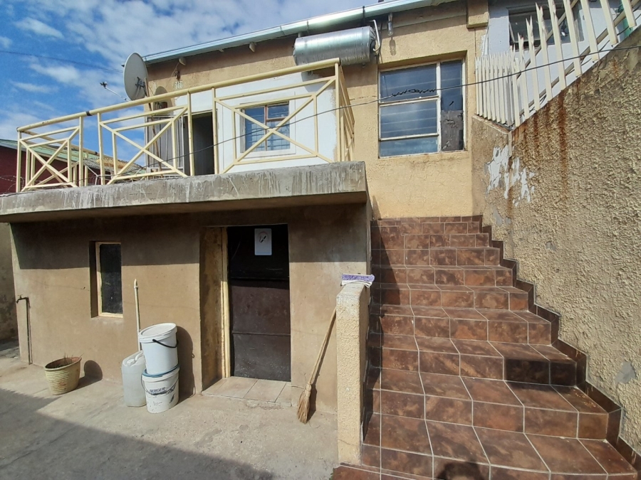 7 Bedroom Property for Sale in Brixton Gauteng
