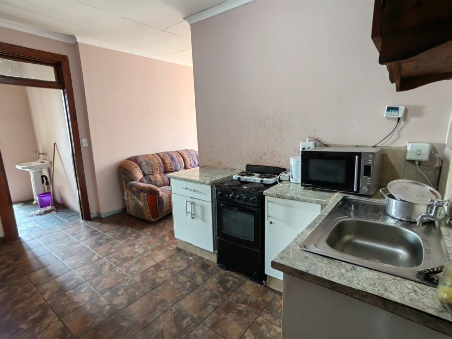 7 Bedroom Property for Sale in Brixton Gauteng