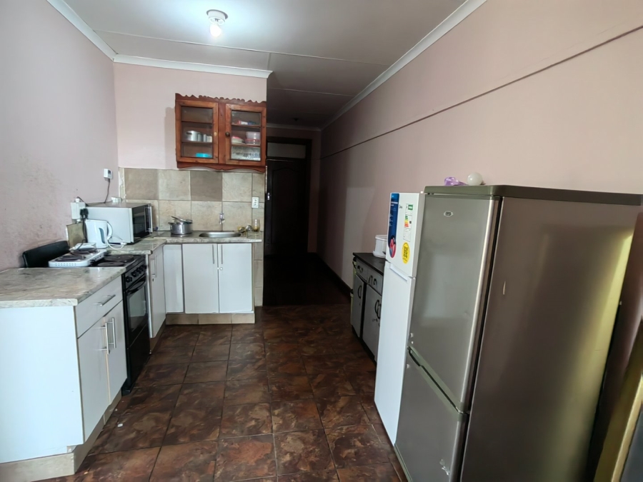 7 Bedroom Property for Sale in Brixton Gauteng