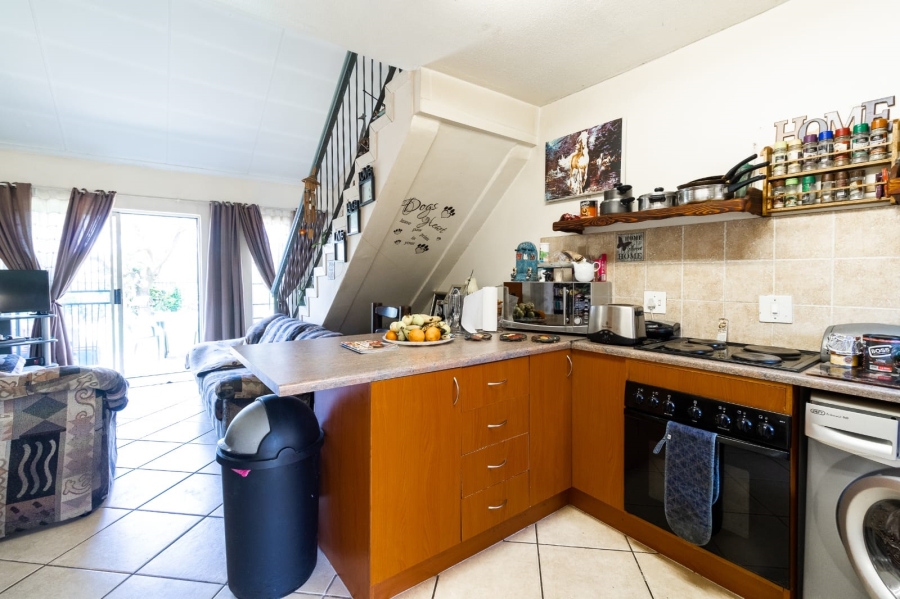 3 Bedroom Property for Sale in Illiondale Gauteng