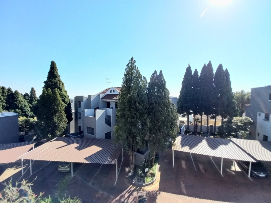 3 Bedroom Property for Sale in Dowerglen Ext 4 Gauteng
