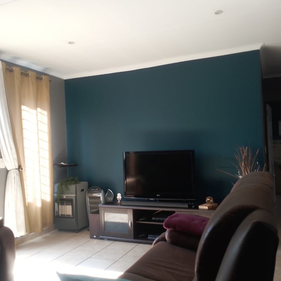 2 Bedroom Property for Sale in Arundo Estate Gauteng