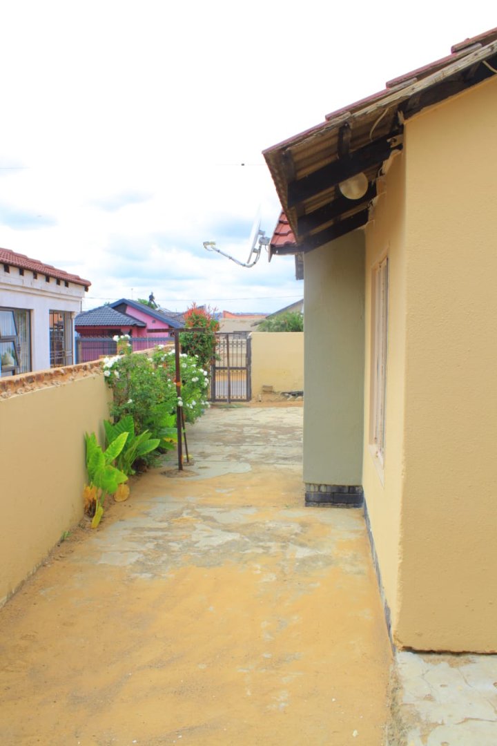 3 Bedroom Property for Sale in Soshanguve GG Gauteng