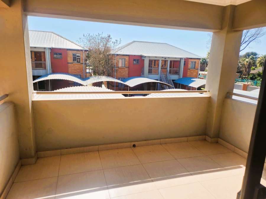 To Let 2 Bedroom Property for Rent in Andeon Gauteng