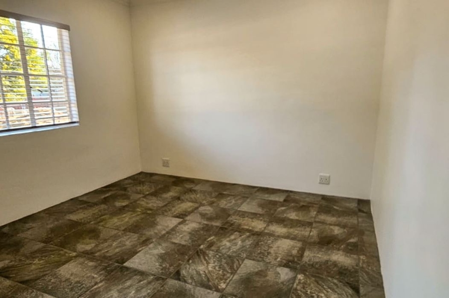To Let 1 Bedroom Property for Rent in Nestpark A H Gauteng
