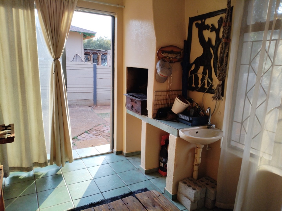 3 Bedroom Property for Sale in Daggafontein Gauteng