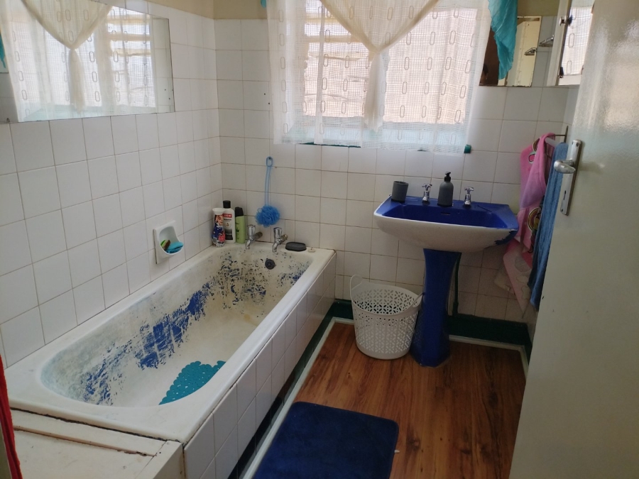 3 Bedroom Property for Sale in Daggafontein Gauteng