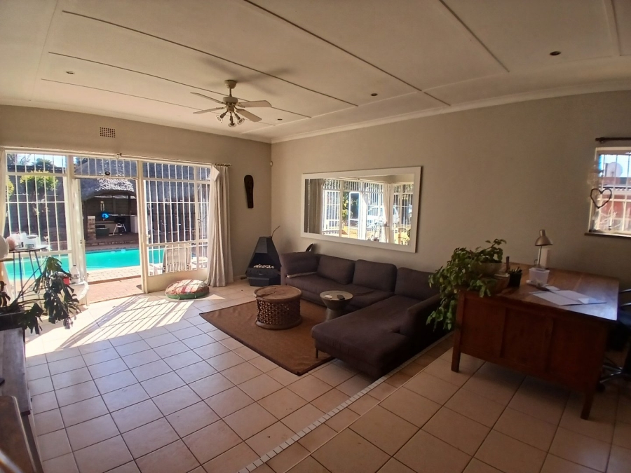 3 Bedroom Property for Sale in Edenvale Central Gauteng