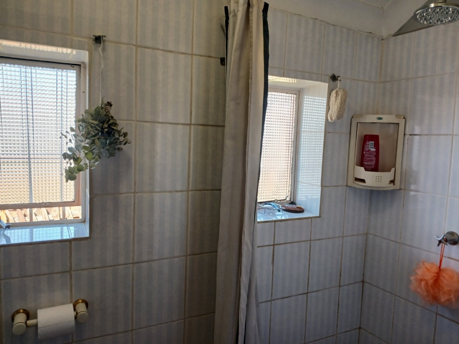 3 Bedroom Property for Sale in Edenvale Central Gauteng