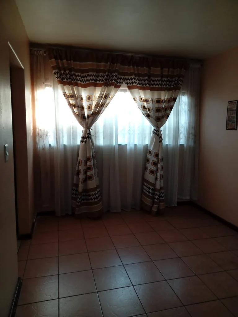 2 Bedroom Property for Sale in Birchleigh Gauteng
