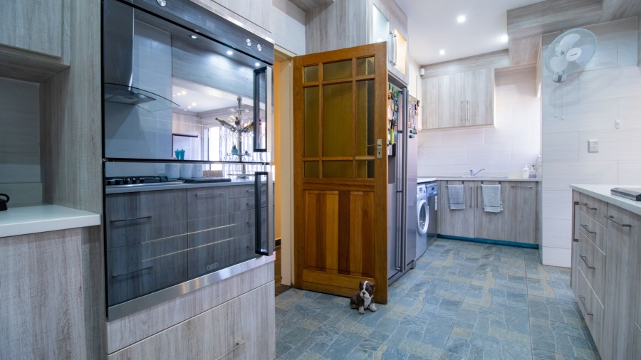 4 Bedroom Property for Sale in Randhart Gauteng