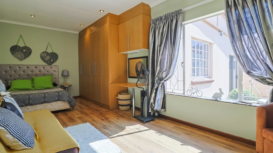 4 Bedroom Property for Sale in Randhart Gauteng