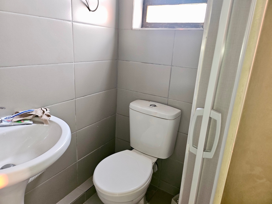 To Let 1 Bedroom Property for Rent in Klopperpark Gauteng