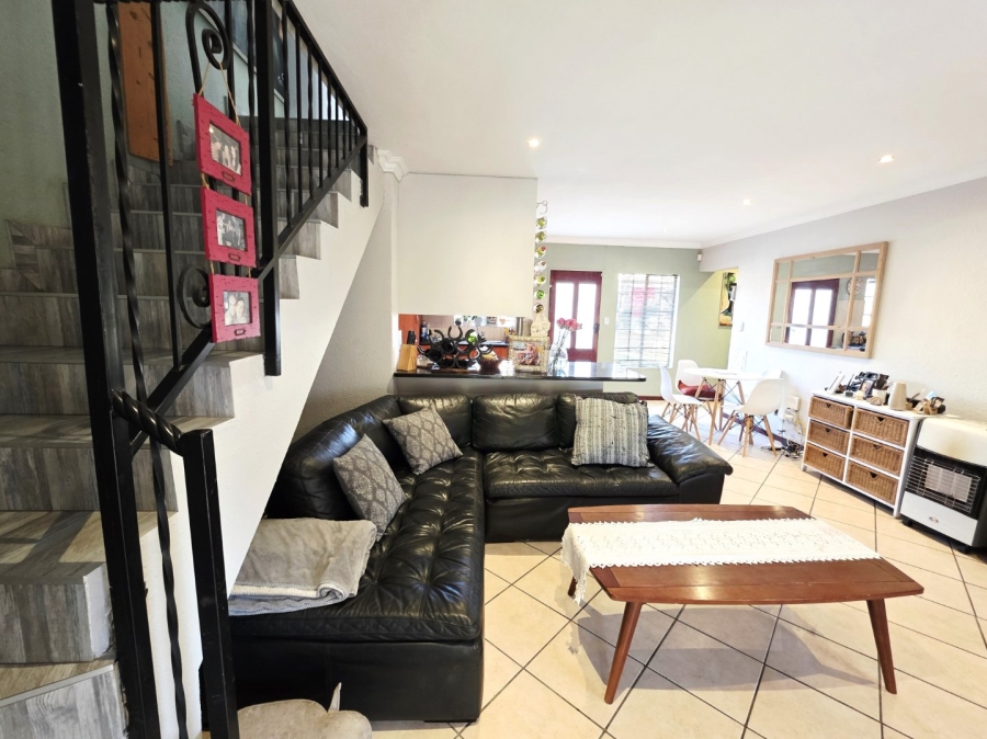 3 Bedroom Property for Sale in La Montagne Gauteng