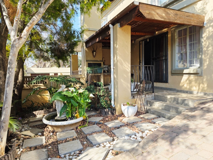 3 Bedroom Property for Sale in La Montagne Gauteng