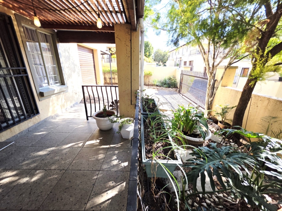 3 Bedroom Property for Sale in La Montagne Gauteng