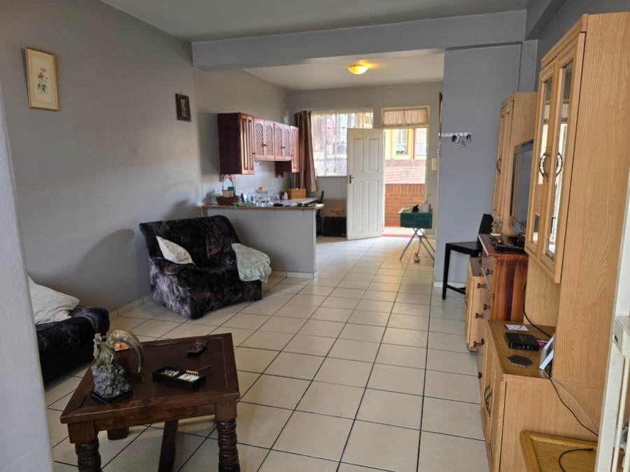 1 Bedroom Property for Sale in Sunnyridge Gauteng