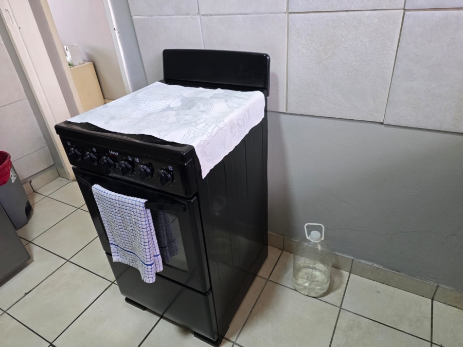 1 Bedroom Property for Sale in Sunnyridge Gauteng