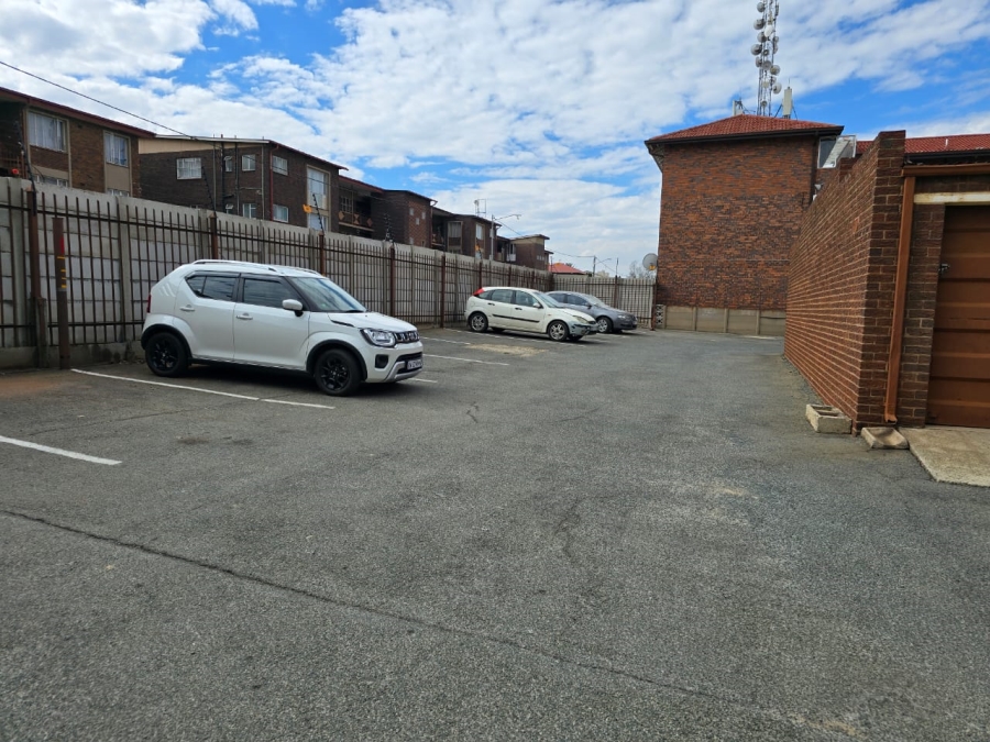 1 Bedroom Property for Sale in Sunnyridge Gauteng