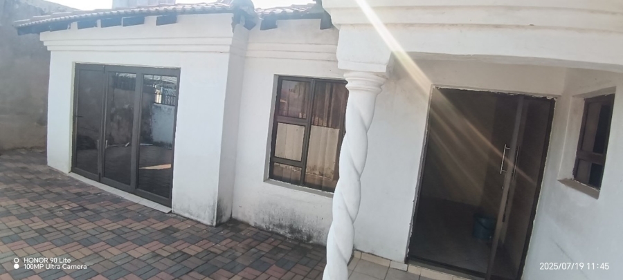 4 Bedroom Property for Sale in Soshanguve L Gauteng
