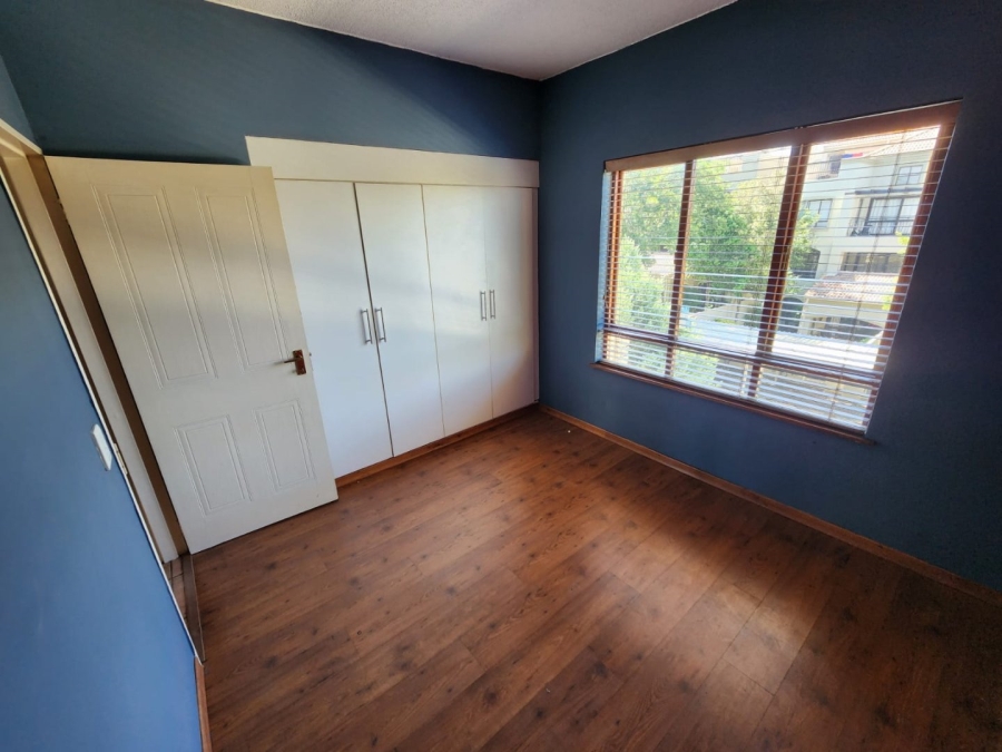 To Let 2 Bedroom Property for Rent in Douglasdale Gauteng