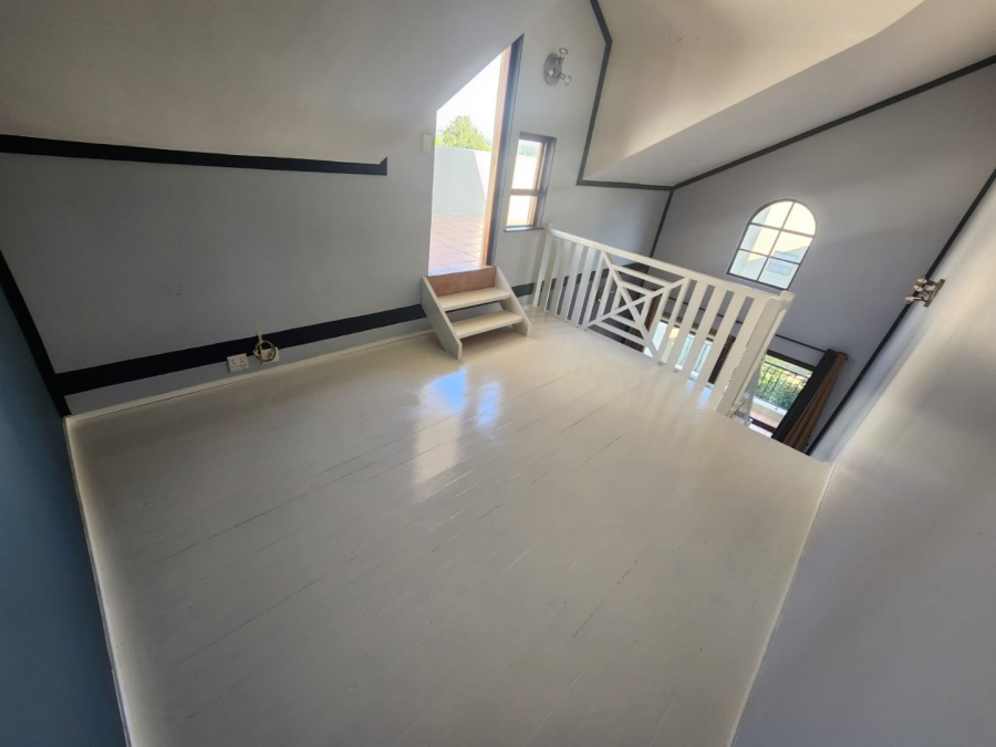 To Let 2 Bedroom Property for Rent in Douglasdale Gauteng