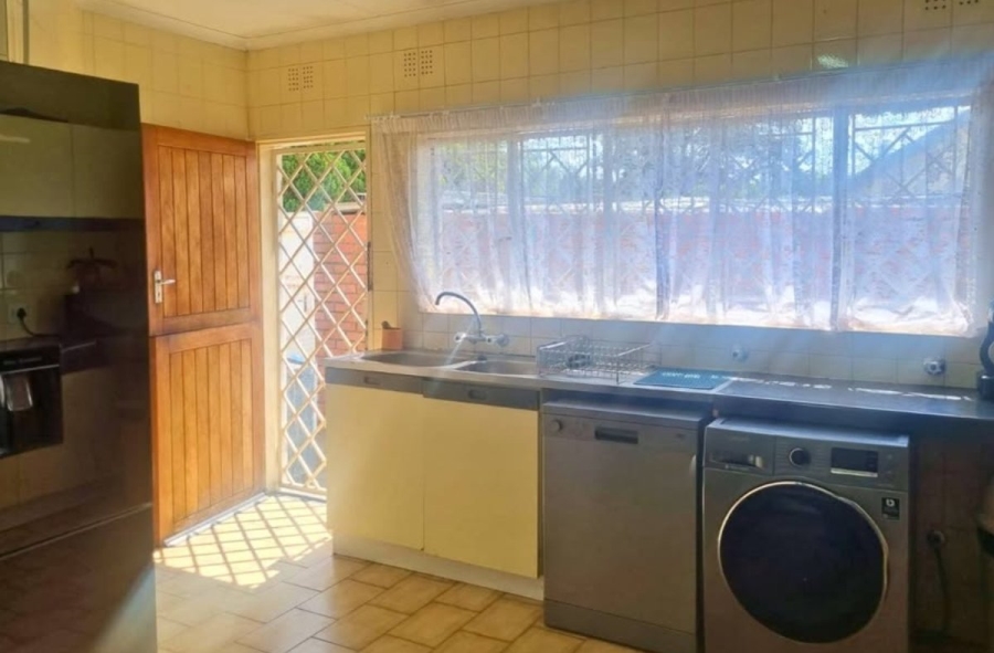 To Let 3 Bedroom Property for Rent in Noordwyk Gauteng